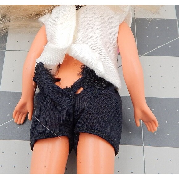 Barbie's Littlest Sister Stacie Party N Play Doll Mattel 5411 Soccer 1992 - Picture 5 of 9